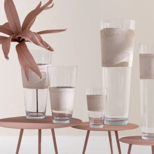 set 3 tables gigognes acier rose vases en verre et ciment rose J-line Jolipa