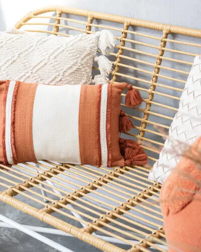 coussin ligne floche textile terracotta J-line Jolipa coussin terracotta coussin pompons
