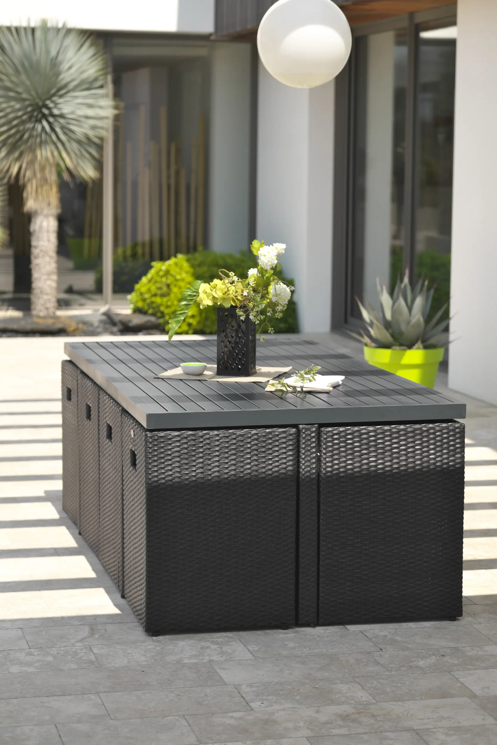 Ensemble repas de jardin encastrable PVC-8-ALU-N 8 places en résine tressée et plateau aluminium - NOIR Ensemble repas de jardin encastrable PVC-8-ALU-N 8 places en résine tressée et plateau aluminium - NOIR – Image 6