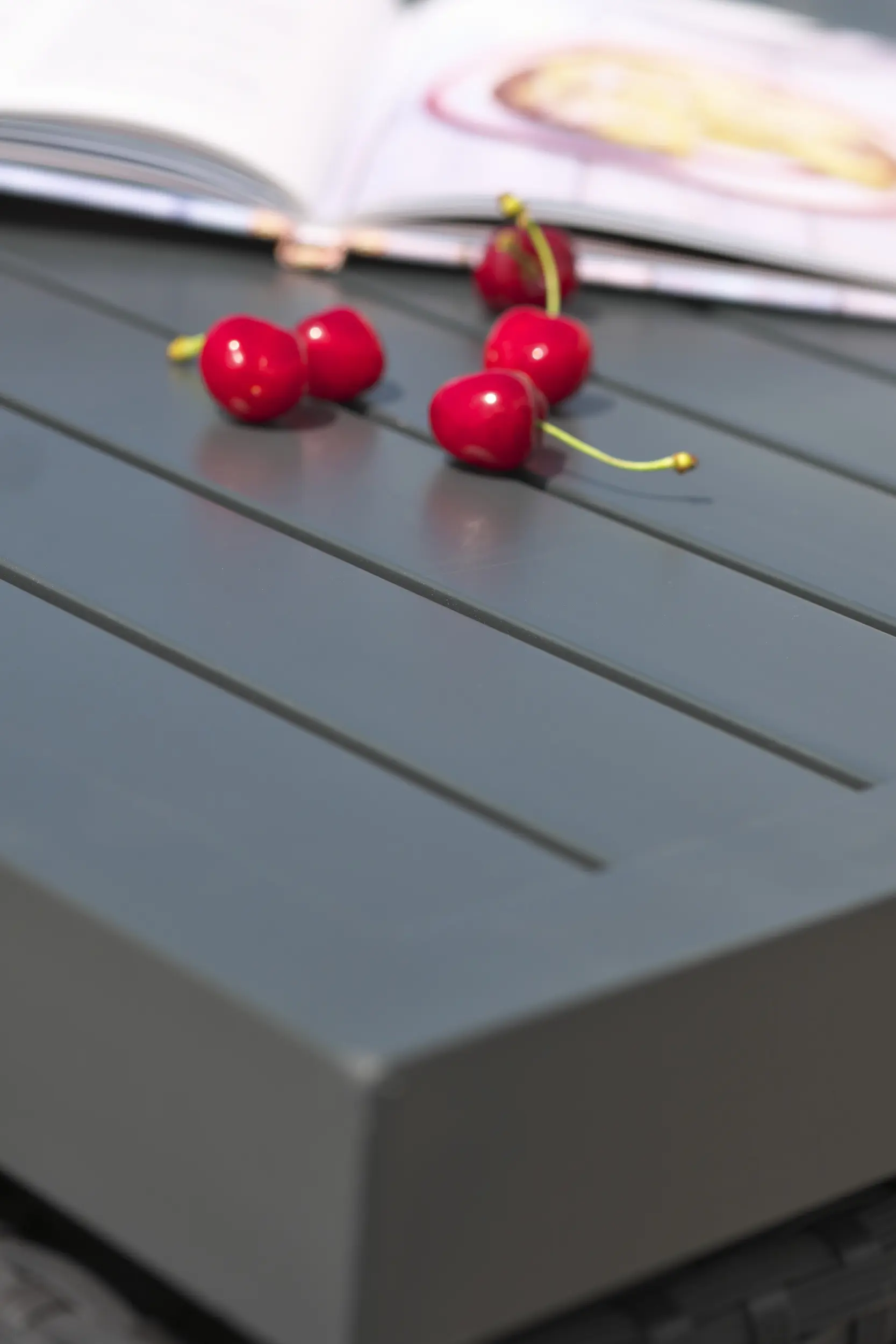 Ensemble repas de jardin encastrable PVC-8-ALU-N 8 places en résine tressée et plateau aluminium - NOIR Ensemble repas de jardin encastrable PVC-8-ALU-N 8 places en résine tressée et plateau aluminium - NOIR – Image 8