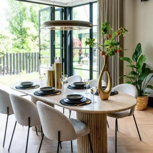 Table ovale en travertin La Cantera Richmond Interiors 4
