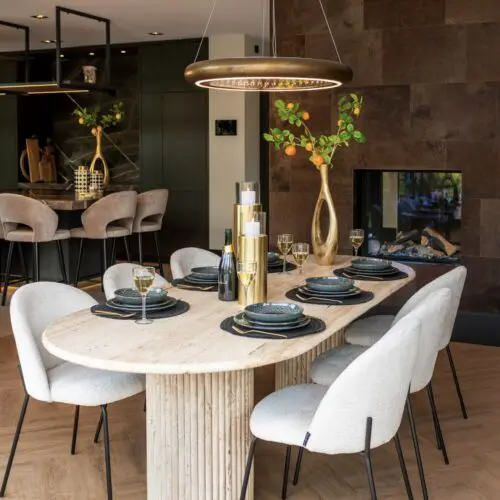 Table ovale en travertin La Cantera Richmond Interiors 5