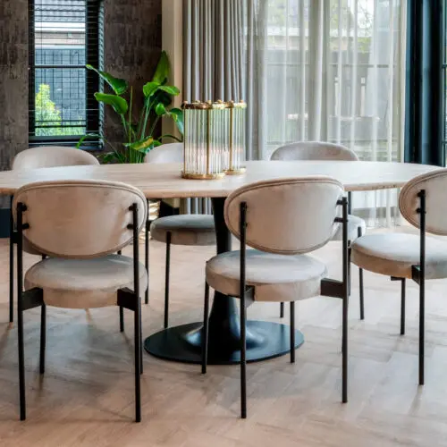 Table à manger ovale Hampton Richmond Interiors 4