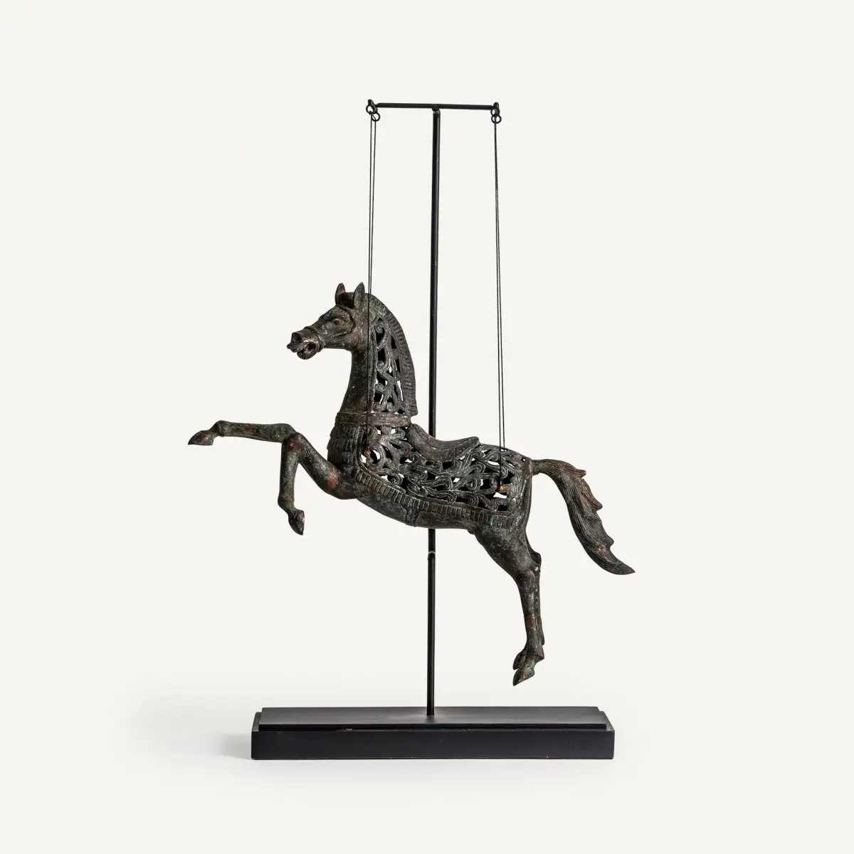 Statue cheval suspendu Caballo Vical Home