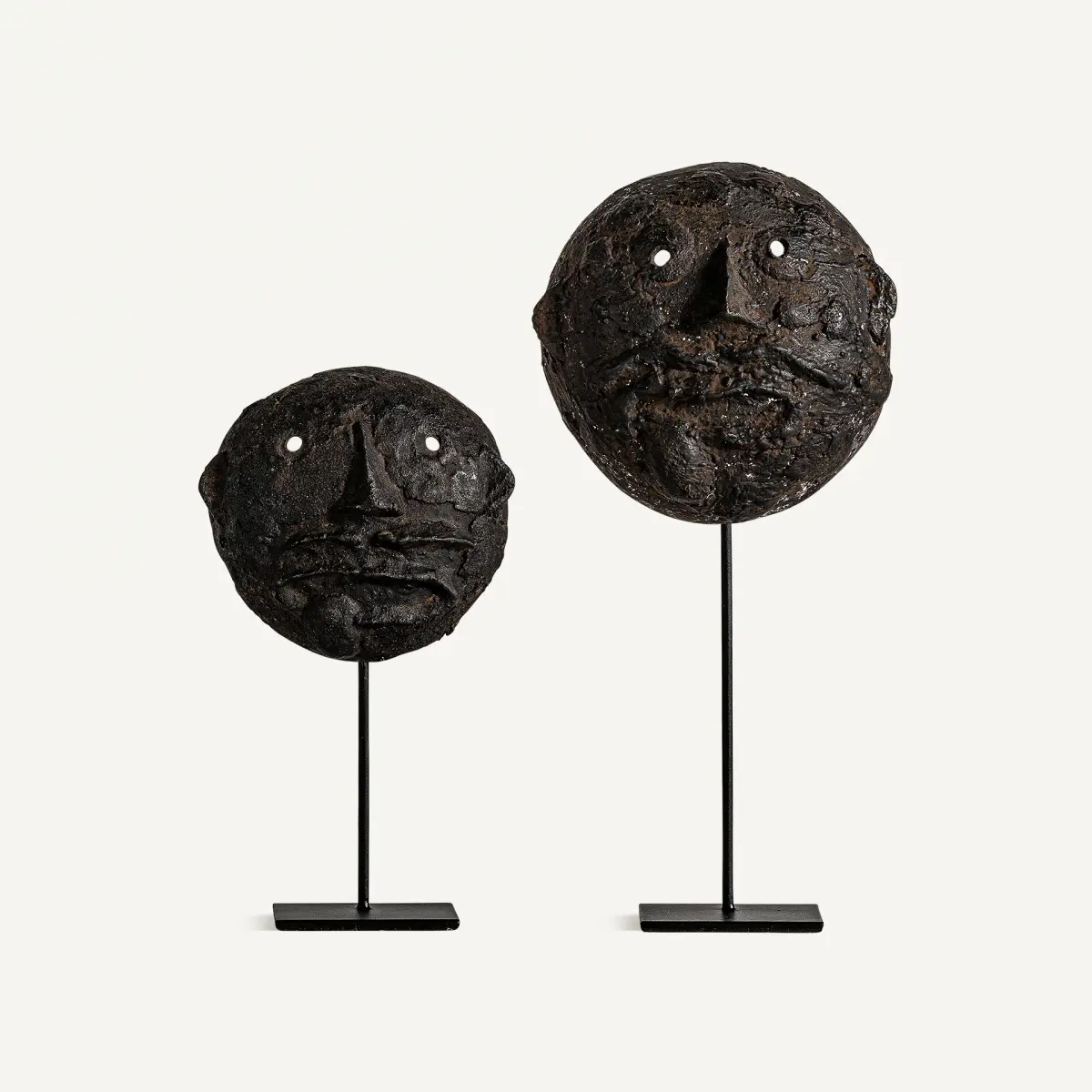 Statue personnages ethniques sur pied Vical Home lot de 2