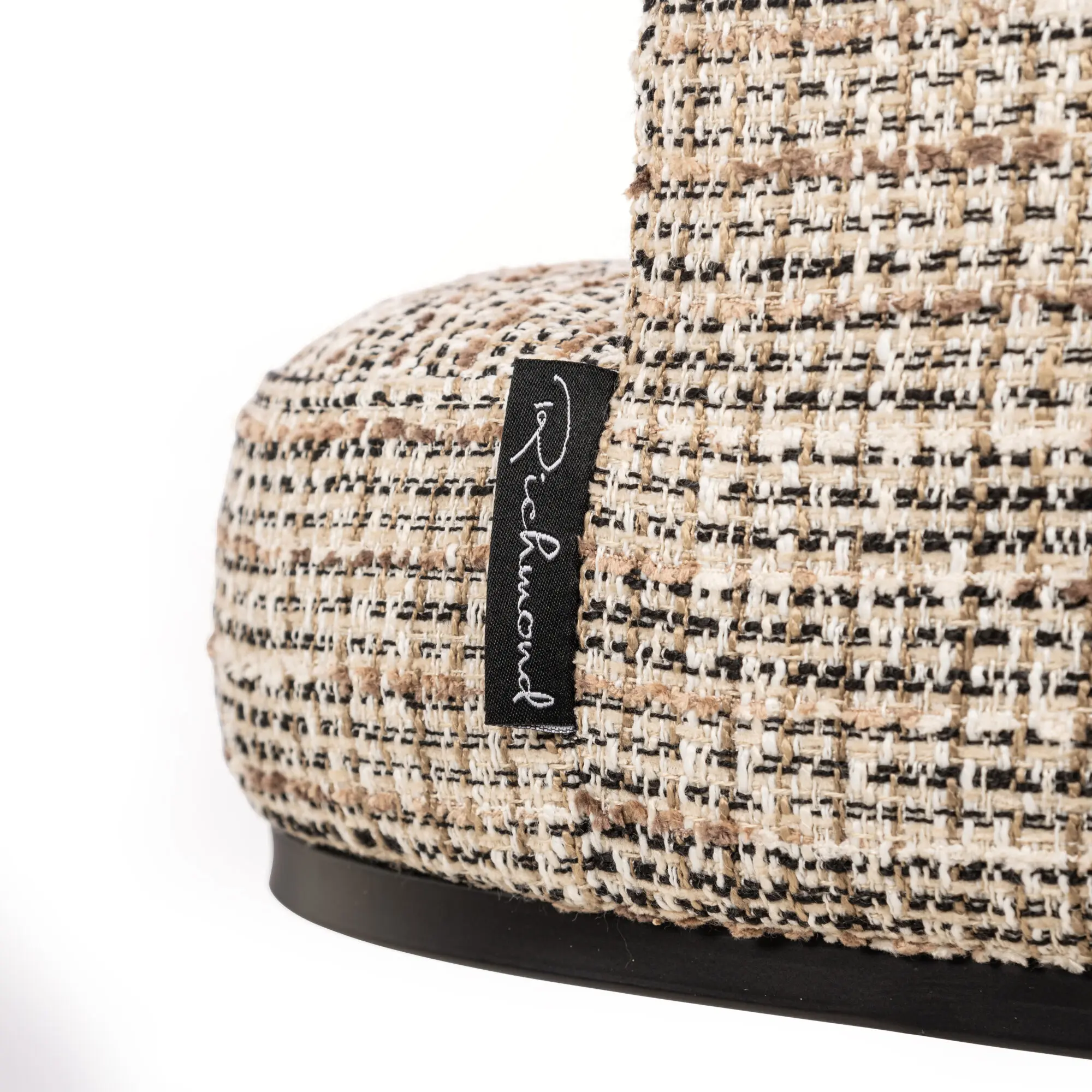 Chaise pivotante Cheyenne Richmond Interiors trendy nature Chaise pivotante Cheyenne Richmond Interiors trendy nature 6