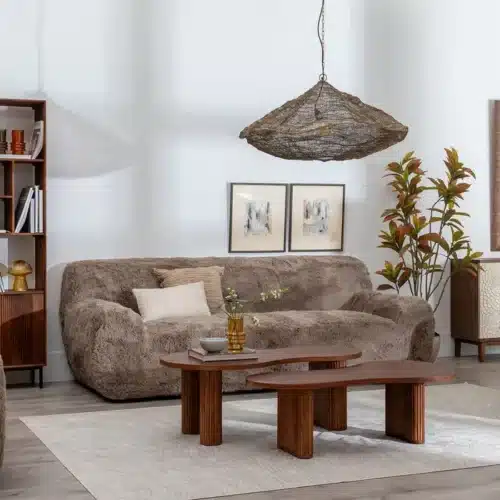 Canapé cocooning fourrure marron – Ultra moelleux et design - Elonis Ixia 3 places - ambiance