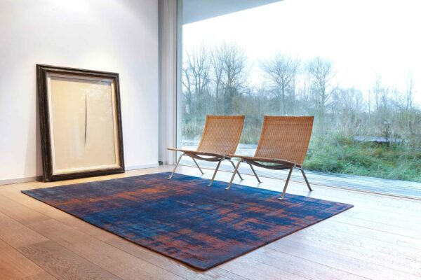 Tapis Atlantic Venetian Dust Sunset Blue Louis de Poortere – Image 2