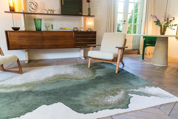 Tapis Meditation Lagoon Palm Green Louis de Poortere – Image 3