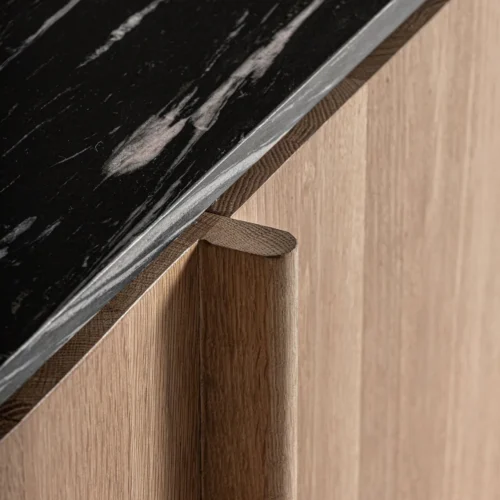 Buffet Nara chêne clair et marbre noir hauteur 56 cm Vical Home — vue 6