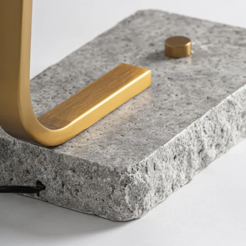 Lampe à poser Banshe marbre gris et doré Vical Home — vue 4