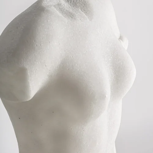Sculpture Thais résine blanche Vical Home — vue 3