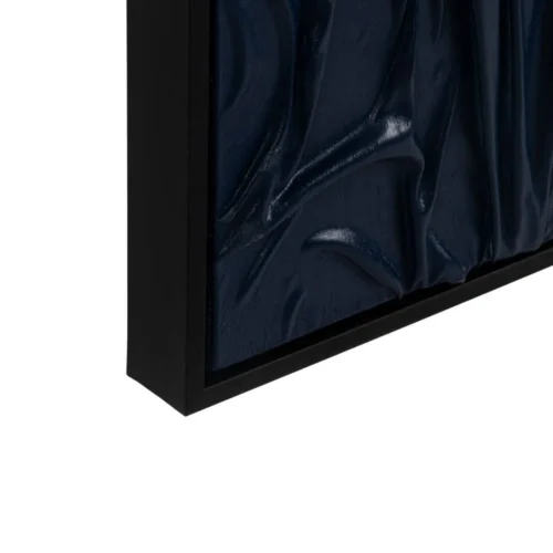 Tableau abstrait bleu nuit drapé en relief Ixia 83 × 123 cm — vue 4