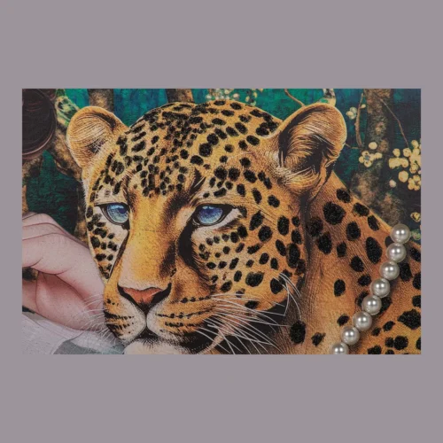 Tableau portrait à la panthère cadre doré Ethan Chloé 150 x 120 cm