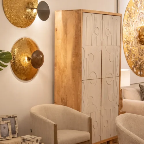 Armoire bois de manguier sculptée Janto 2 portes Ethan Chloé 200 cm — vue 3