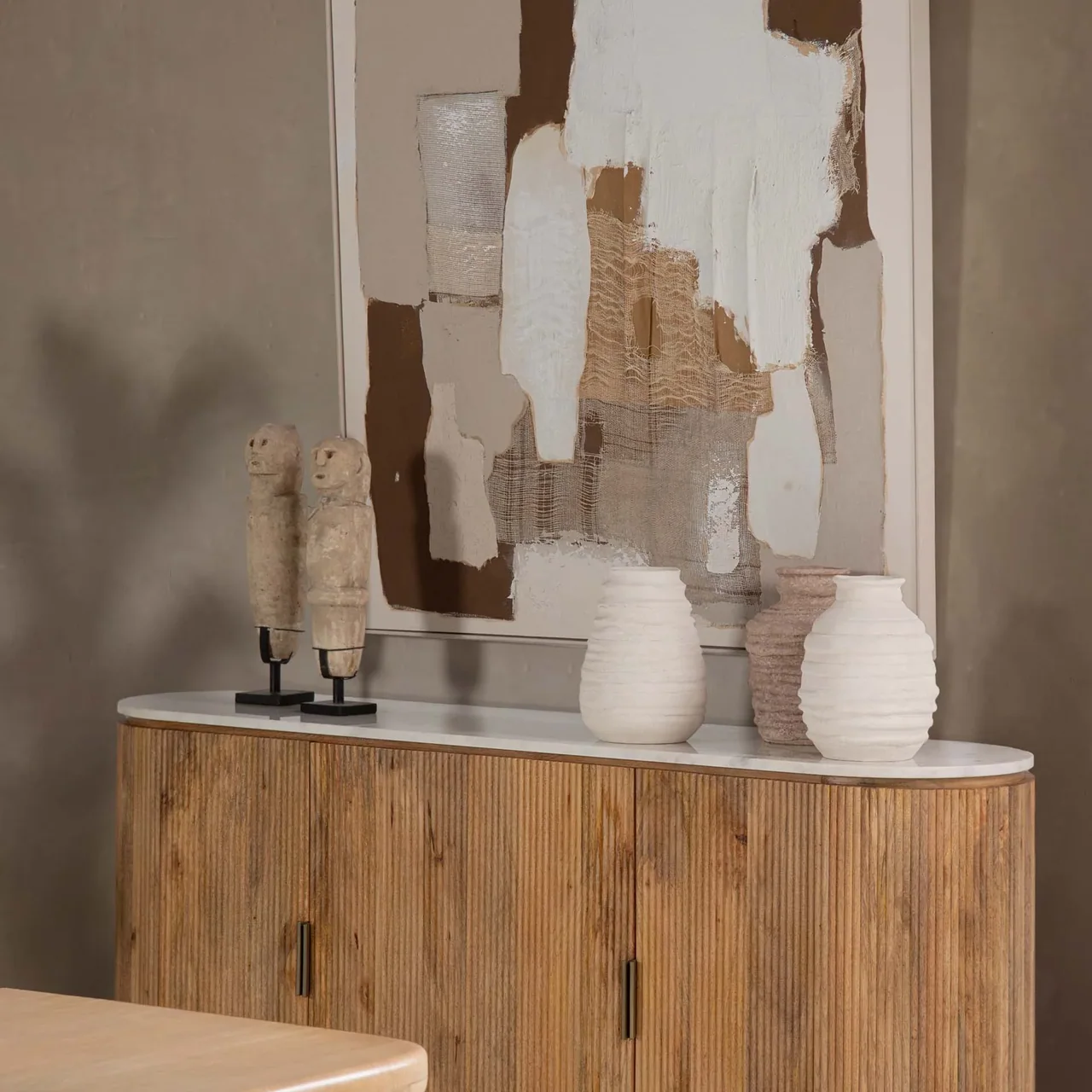 Buffet cannelé bois de manguier Tyla plateau marbre Ethan Chloé 180 cm