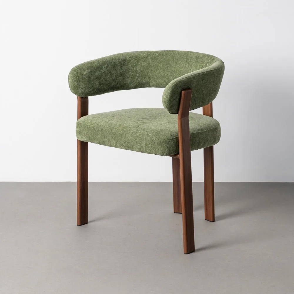 Chaise avec accoudoirs tissu vert piètement effet noyer Ixia 55 cm