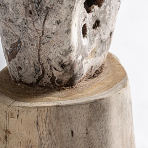 Figurine Blazh quartz foncé et teck Vical Home — vue 3