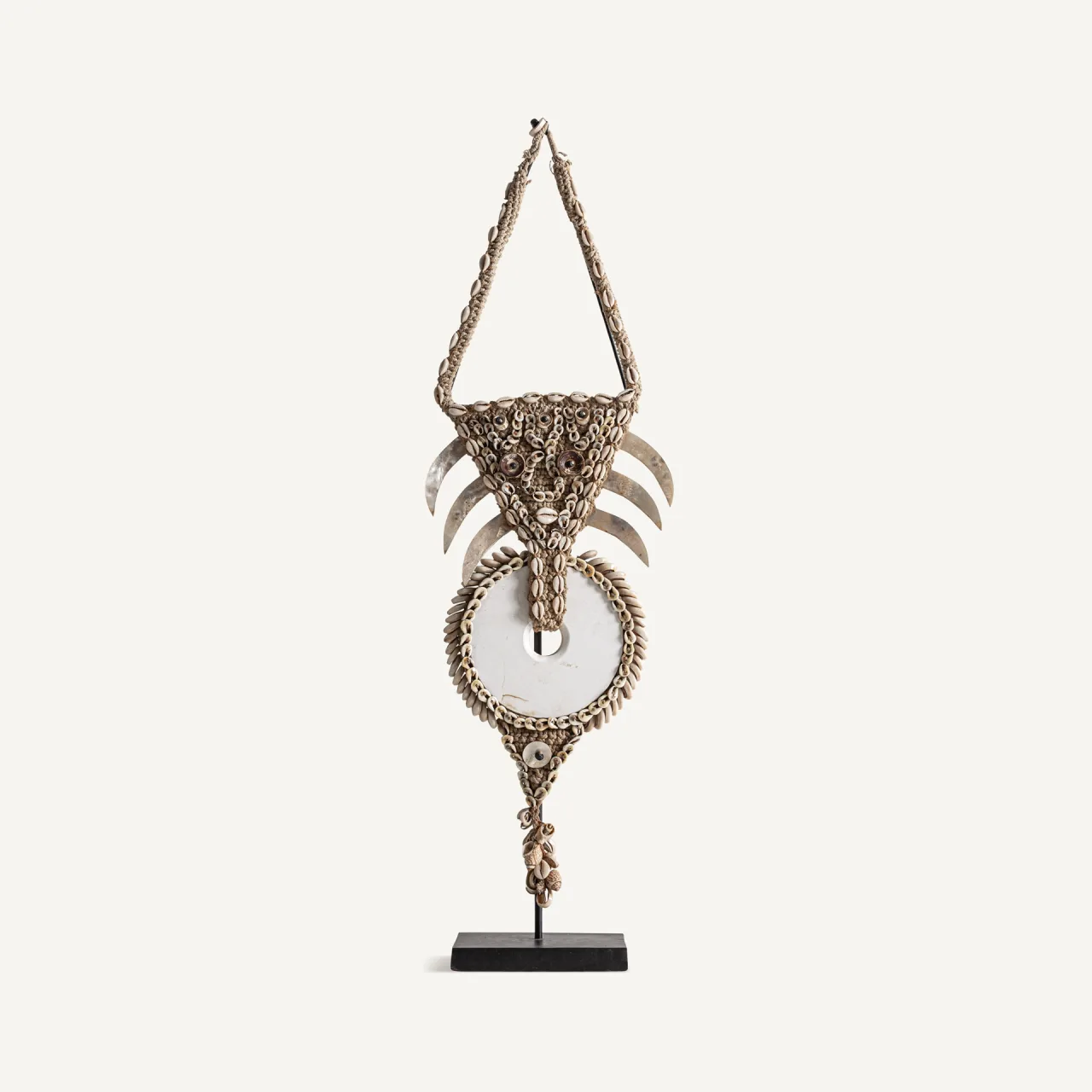 Figurine Kalb coquillages et fer noir Vical Home