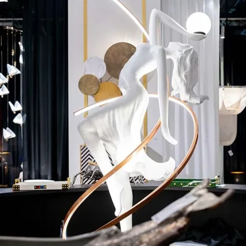 Lampadaire sculpture danseuse blanche rubans cuivrés Ethan Chloé 193 cm — vue 3