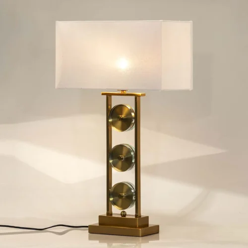 Lampe à poser cadre doré à trois médaillons cerclés de verre Ethan Chloé 70 cm — vue 4