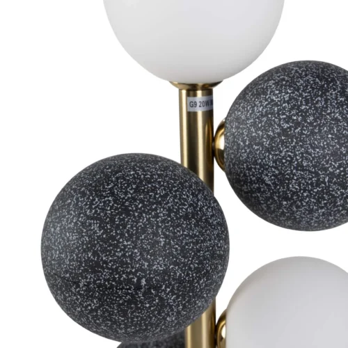 Lampe à poser grappe de globes opalins et gris tige dorée Ethan Chloé 60 cm — vue 4