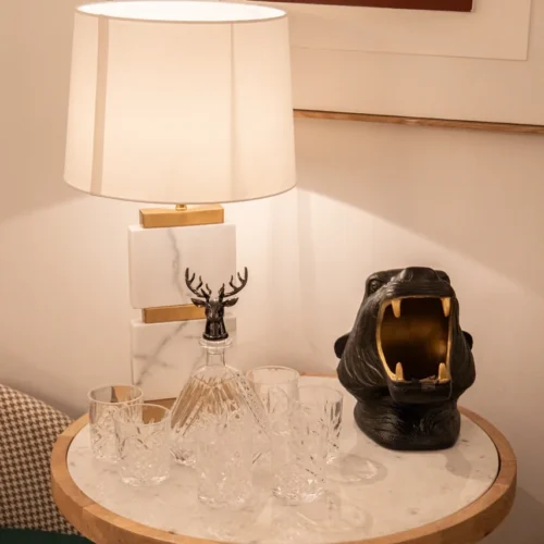 Lampe à poser marbre blanc deux blocs Austin Ethan Chloé 64 cm — vue 3