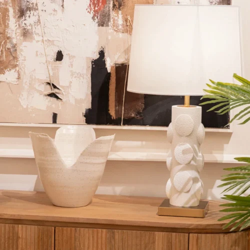 Lampes à poser Ethan Chloé Lampe à poser pied sculpté blanc socle doré Ethan Chloé 60 cm