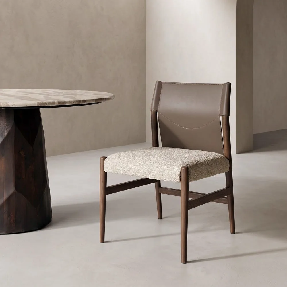 Lot 2 Chaises métal dossier similicuir marron et taupe Ixia 50 cm