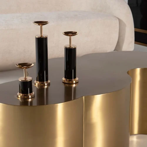 Table basse métal doré Kelowna découpée en nuage Ethan Chloé 130 cm — vue 2