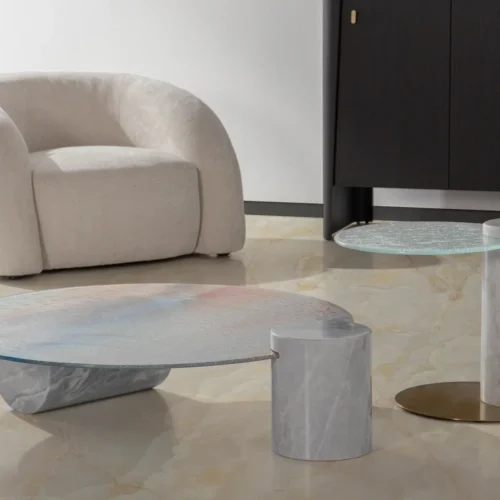 Table d'appoint marbre blanc Tucson plateau verre dépoli Ethan Chloé 45 cm — vue 2