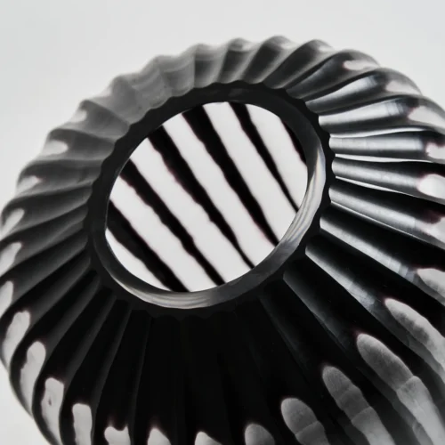 Vase Doboz verre noir Vical Home — vue 3